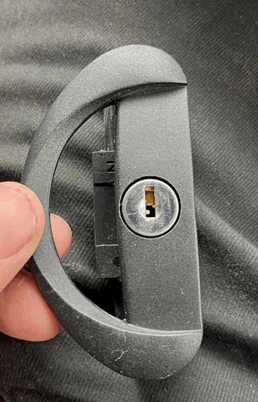 5-1379 Bradnams Barron Lockable Sliding Window Lock