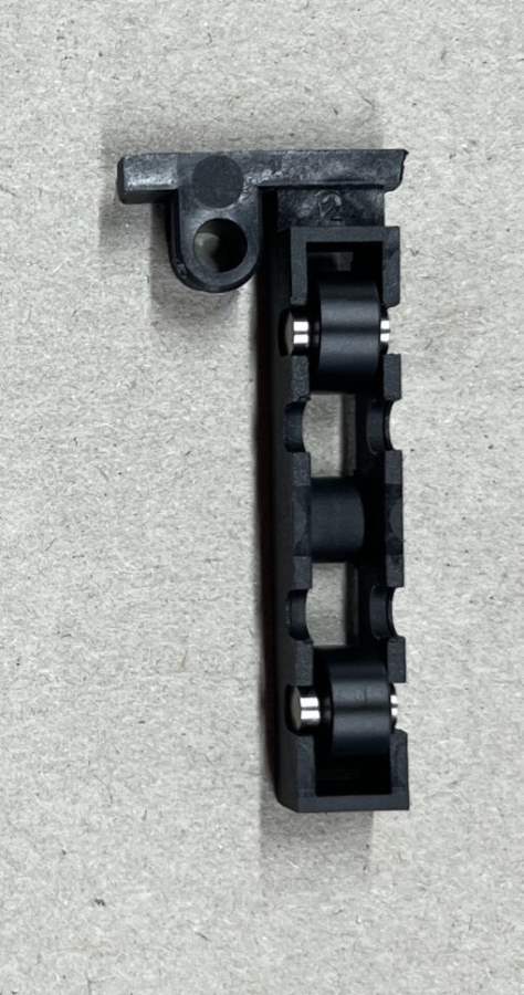 4-1755 Wintec Sliding Window Roller &Amp; End Cap - Image 3